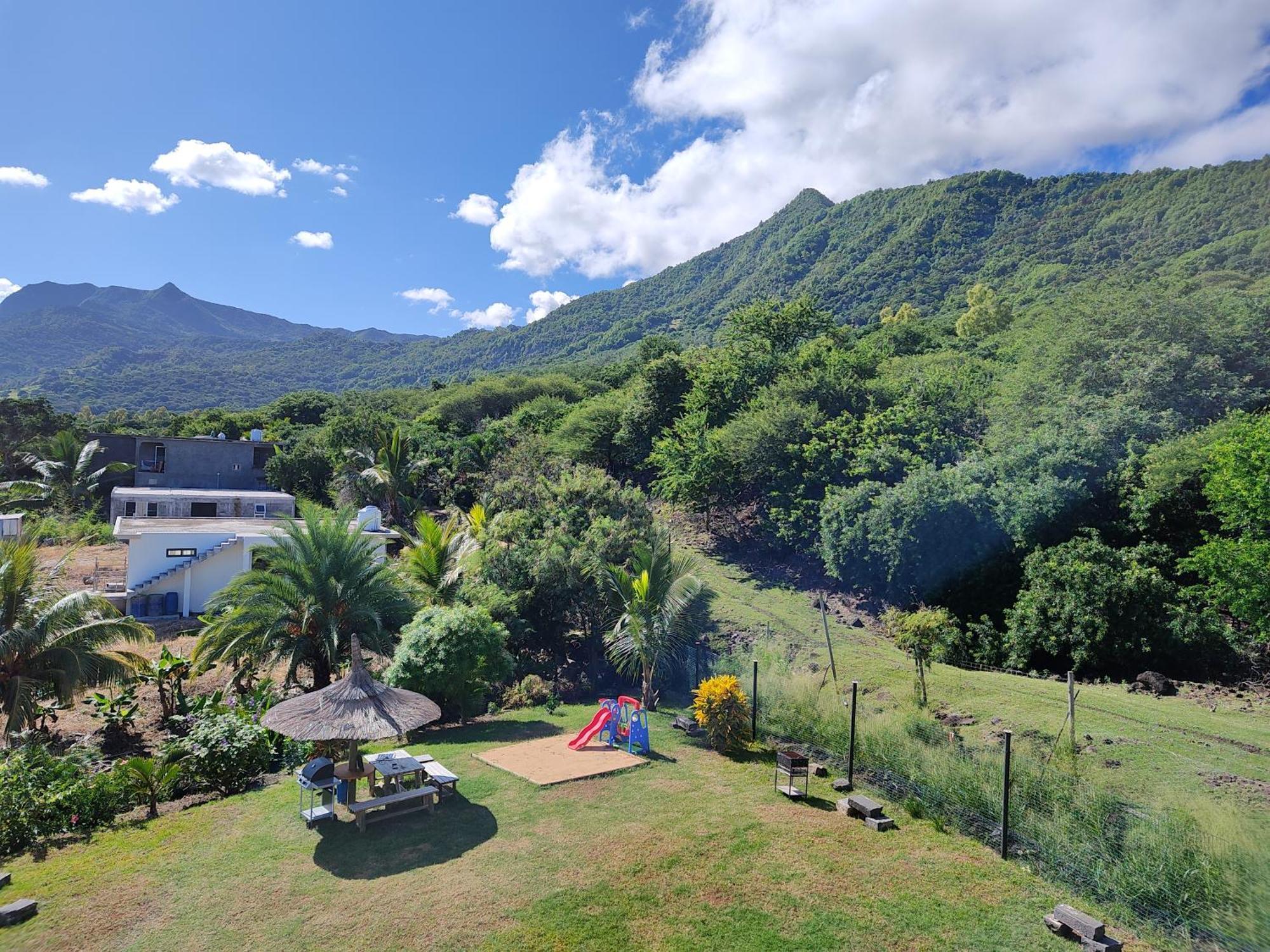 Laolabatwo Villa La Gaulette Luaran gambar